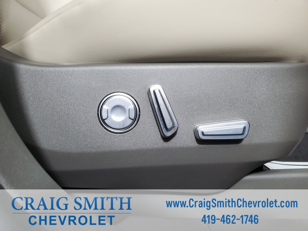 Used 2025 Lincoln Nautilus Premier image 31