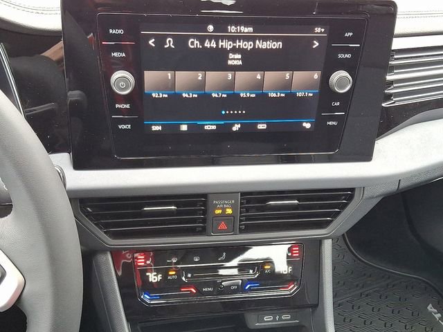 New 2026 Volkswagen Jetta SE w/ Black Wheel Package image 9