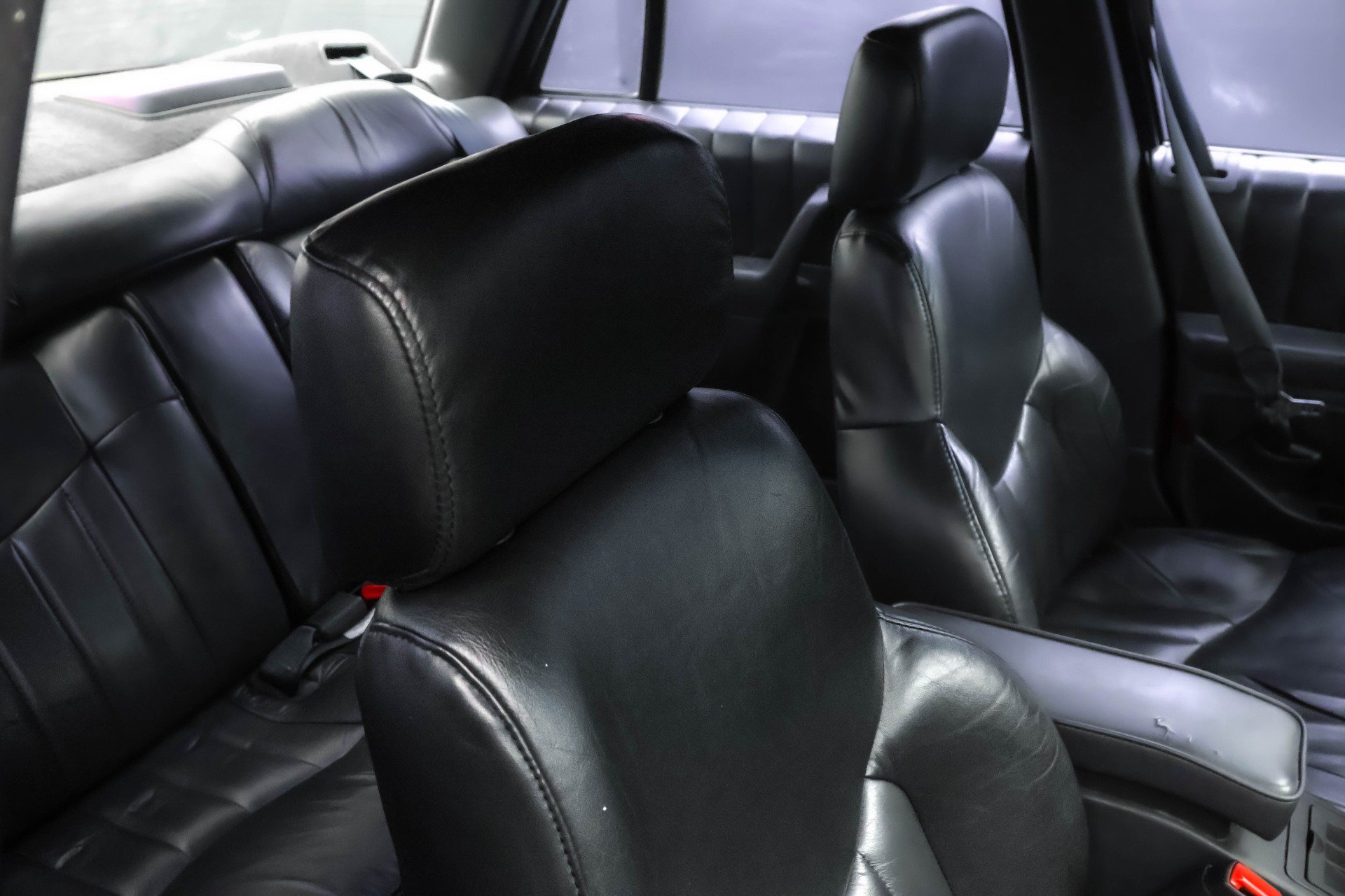 Used 1994 Oldsmobile Cutlass Supreme S FWD image 22