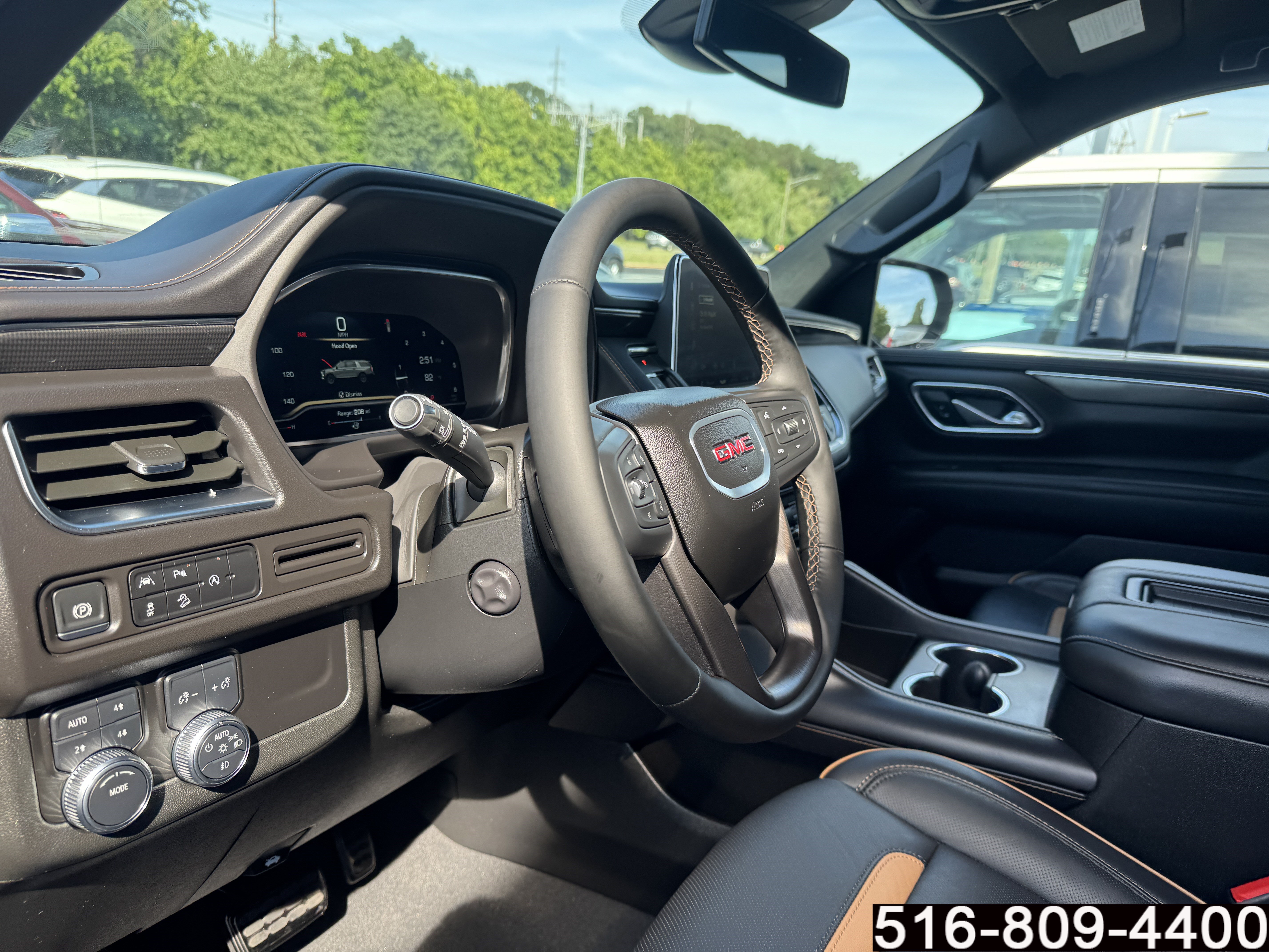 Used 2024 GMC Yukon AT4 AWD/4WD image 22