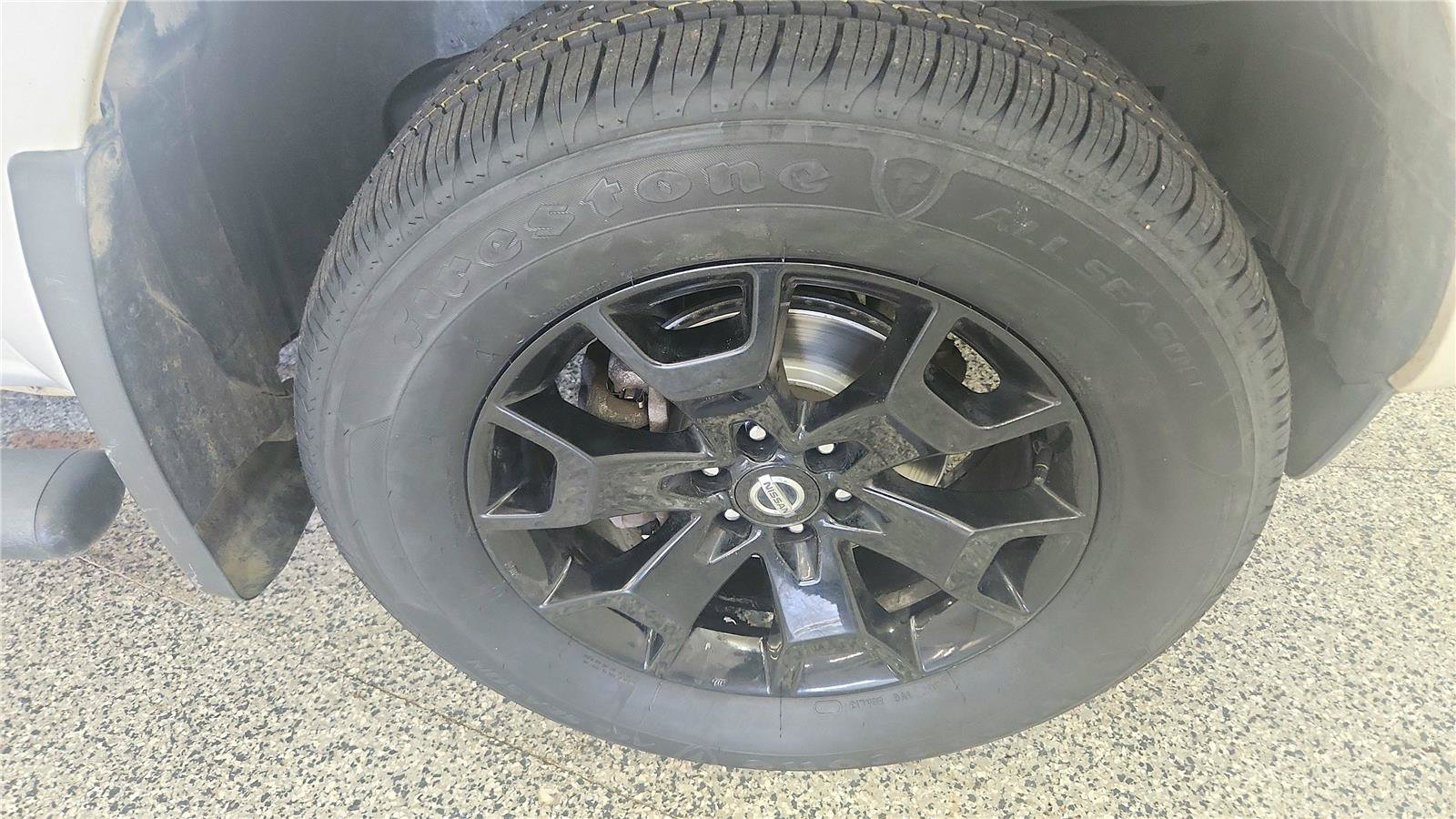 Used 2021 Nissan Frontier SV w/ Midnight Edition Floor Mats AWD/4WD image 13