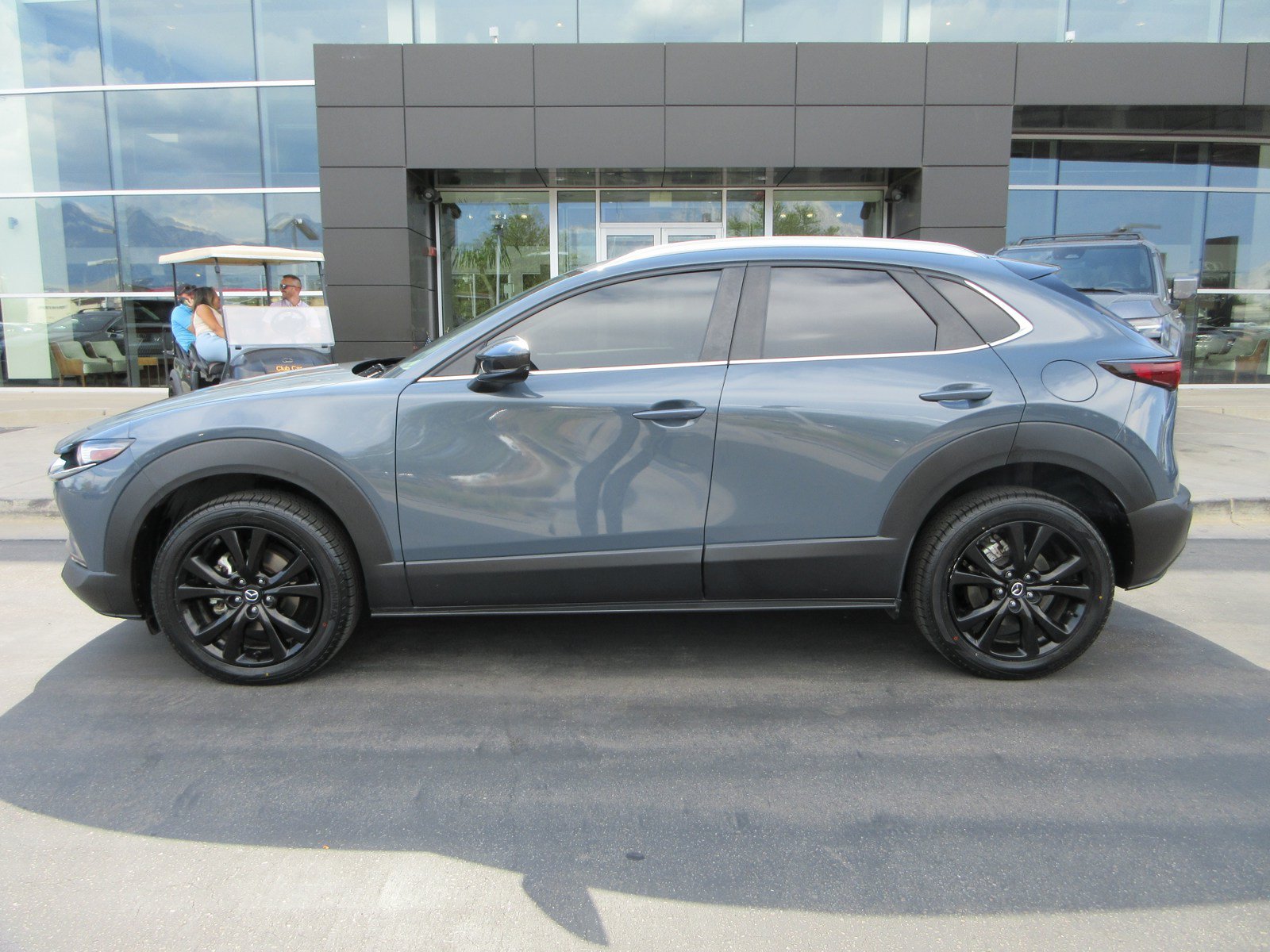 Used 2023 MAZDA CX-30 AWD 2.5 S w/ Preferred Package image 3