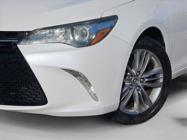 Used 2016 Toyota Camry SE image 4