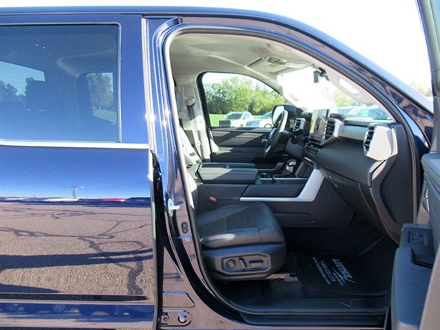 Used 2024 Toyota Tundra Limited w/ Power Package image 11