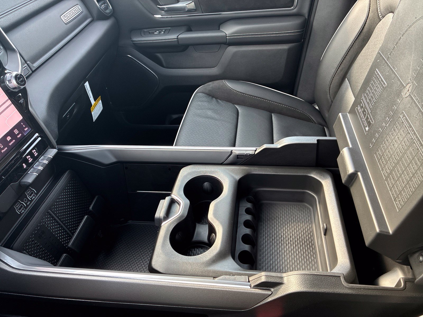 New 2027 RAM 1500 Laramie AWD/4WD image 33