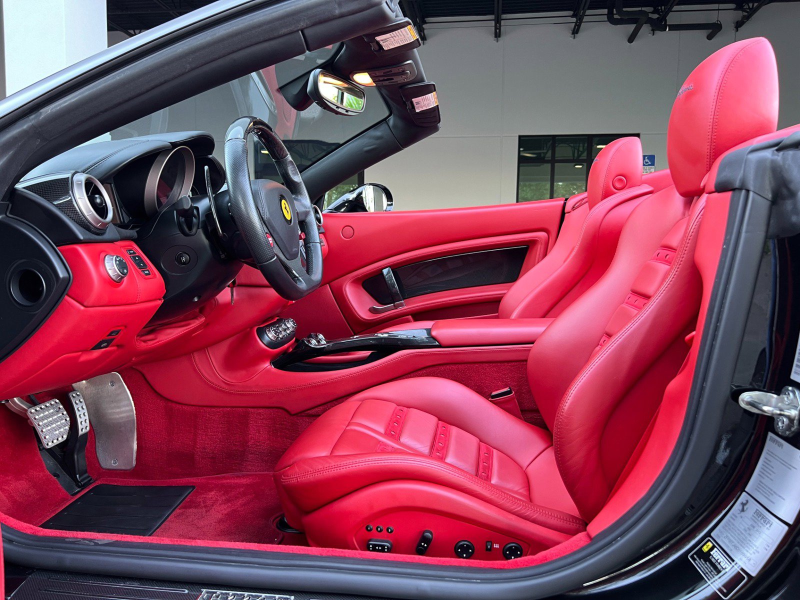 Used 2013 Ferrari California RWD image 10