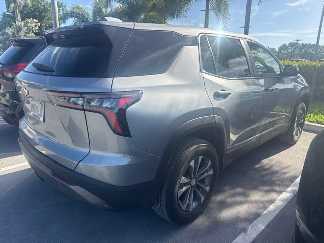 Used 2025 Chevrolet Equinox LT w/ Safety and Technology Package FWD image 5