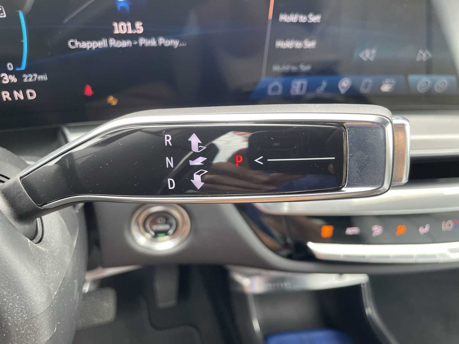Certified 2024 Cadillac Lyriq Luxury AWD/4WD image 17