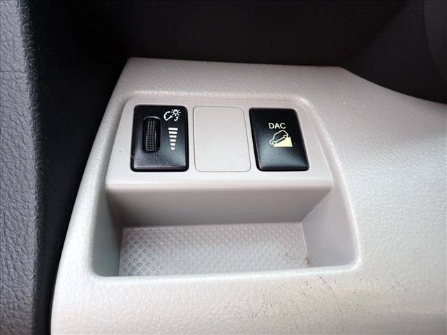 Used 2011 Toyota RAV4 Limited w/ Limited Extra Value Pkg AWD/4WD image 15