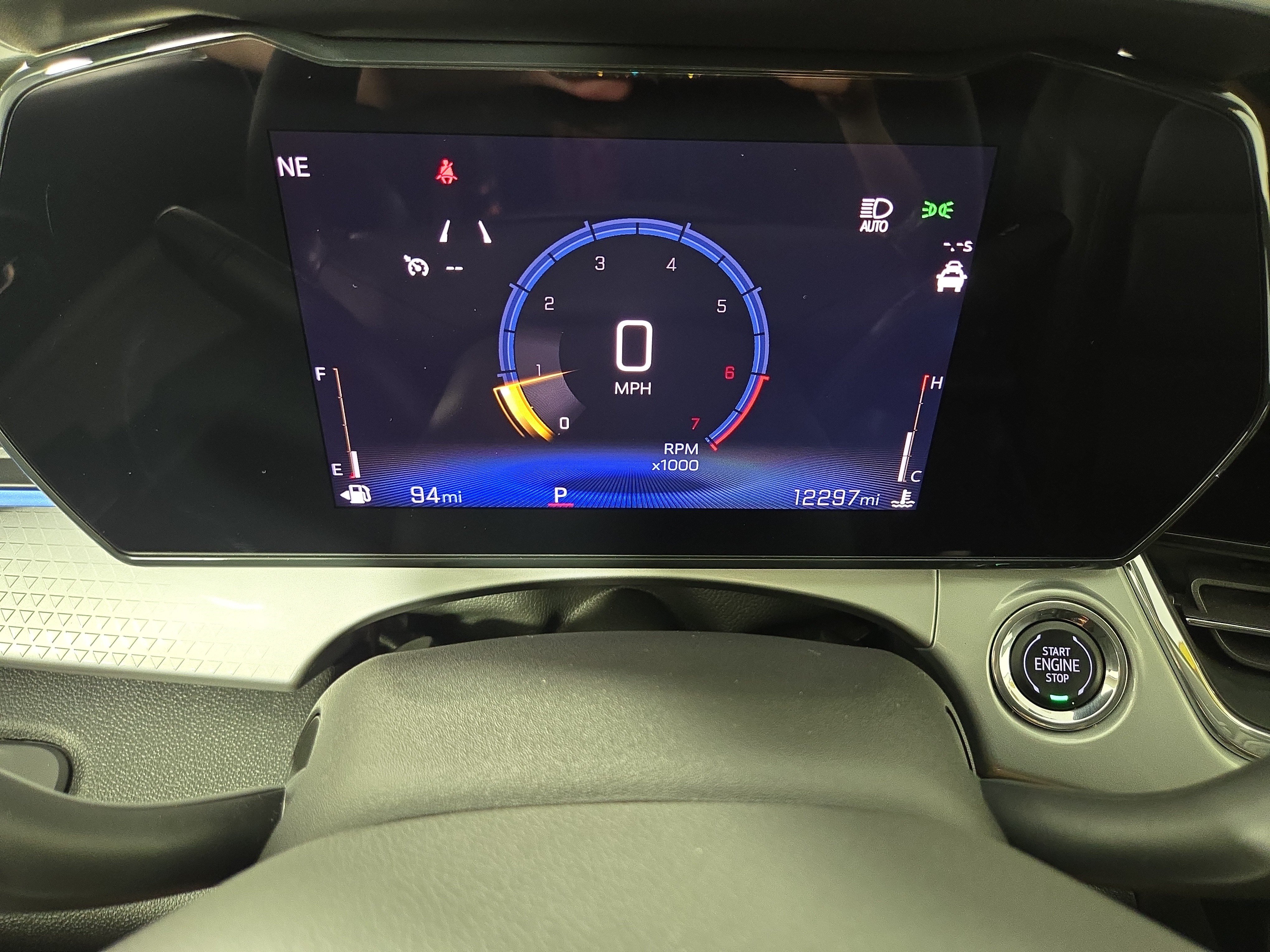 Used 2025 Chevrolet Trax LT w/ LT Convenience Package FWD image 17