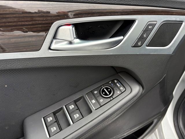 Used 2019 Genesis G80 3.8 image 24