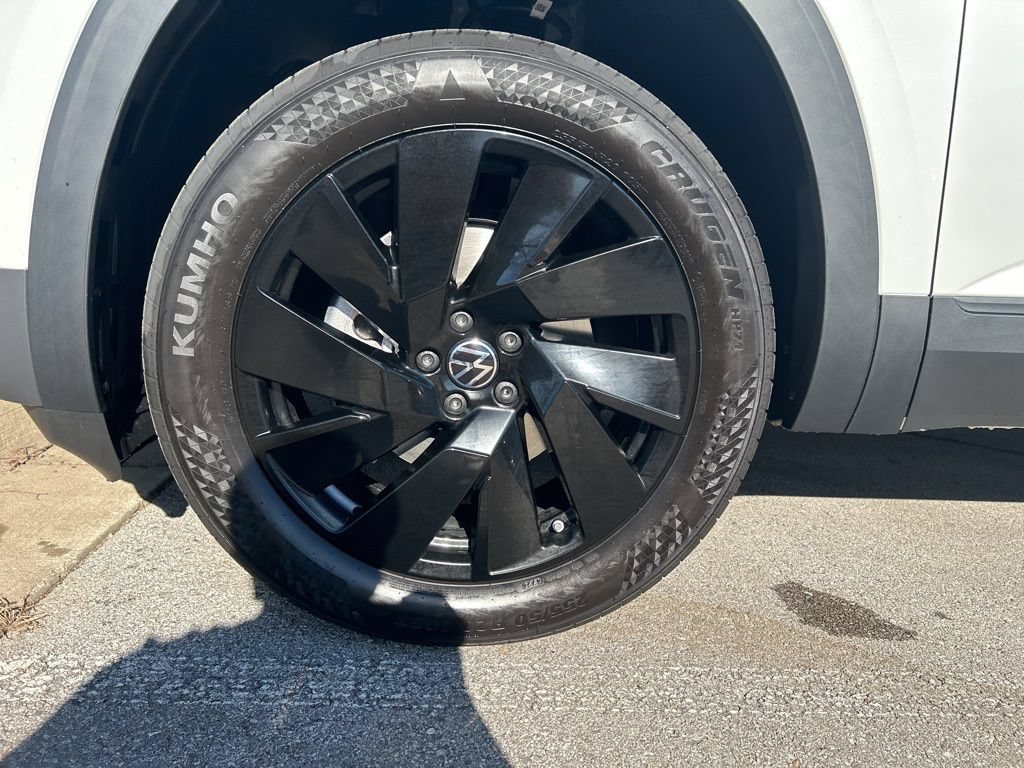 New 2026 Volkswagen Atlas Cross Sport SE AWD/4WD image 33