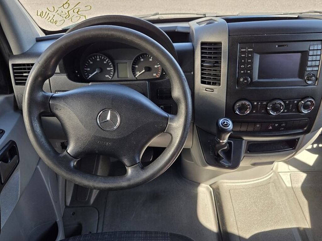 Used 2016 Mercedes-Benz Sprinter 2500 image 6