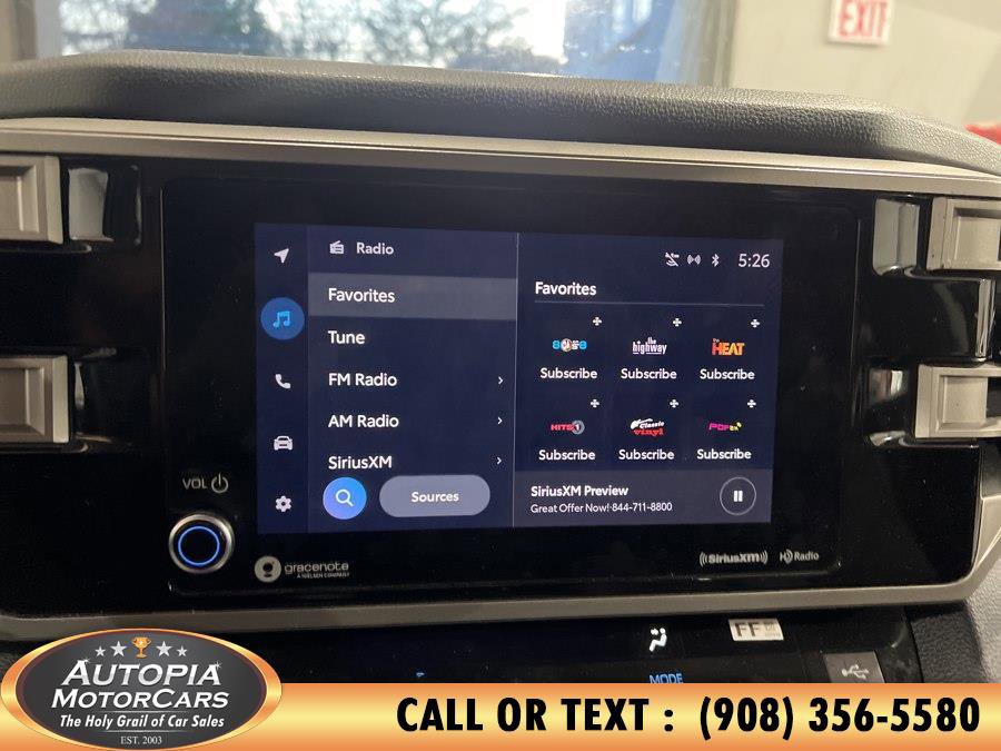 Used 2022 Toyota Tundra SR5 w/ SR5 Convenience Package AWD/4WD image 30