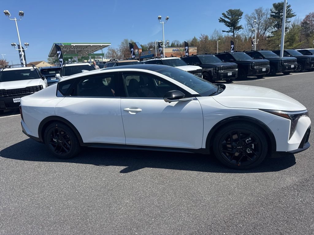 New 2026 Kia K4 GT-Line Turbo FWD image 4