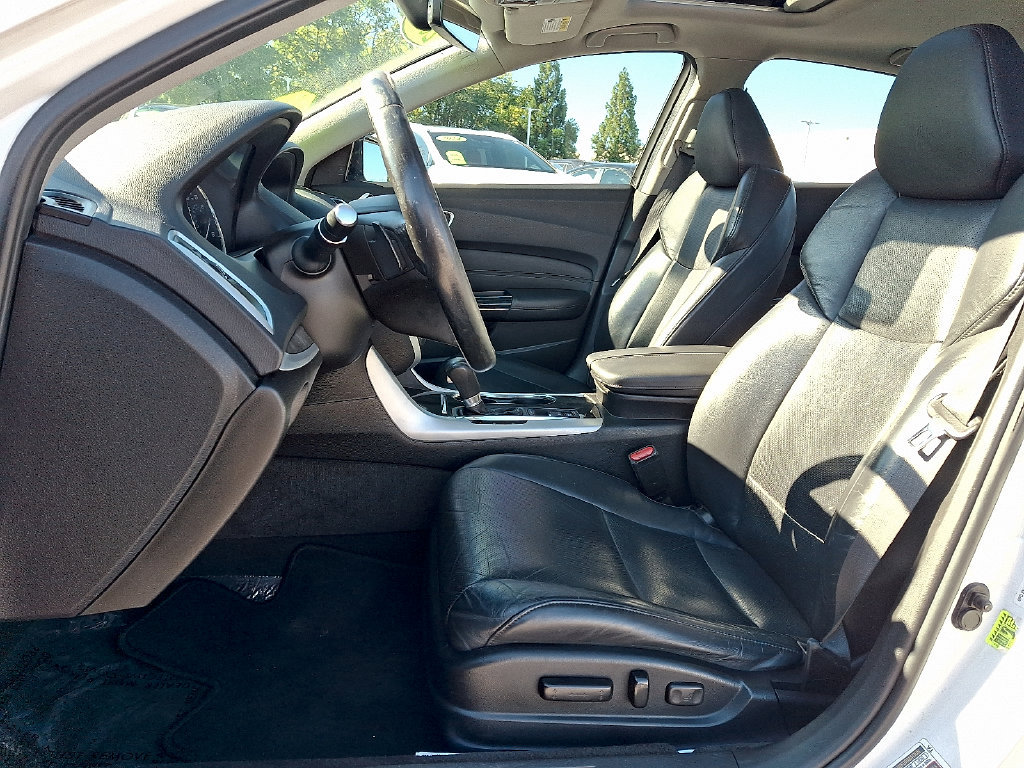 Used 2019 Acura TLX w/ Technology Package FWD image 15