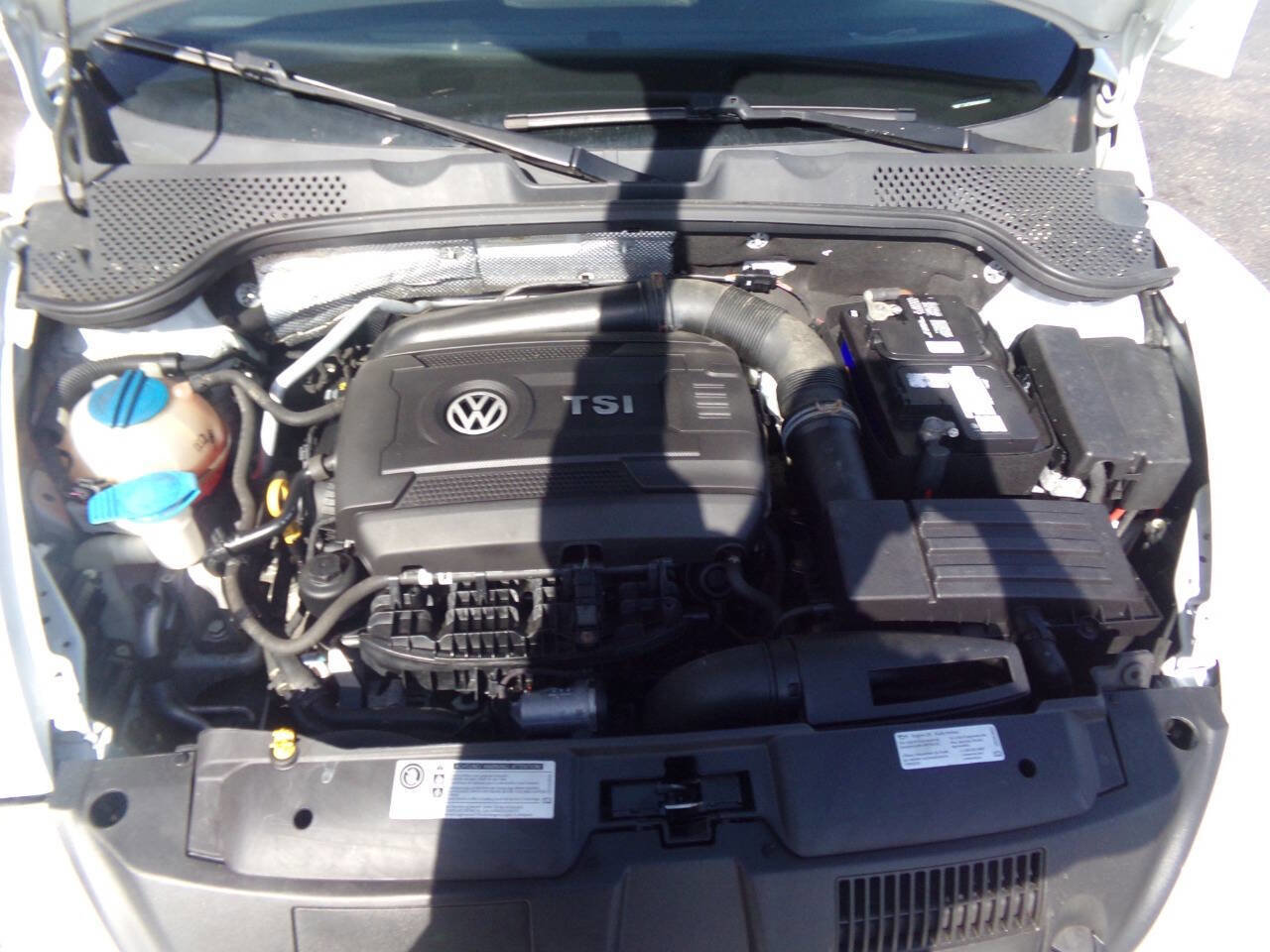 Used 2015 Volkswagen Beetle 1.8T Classic image 18