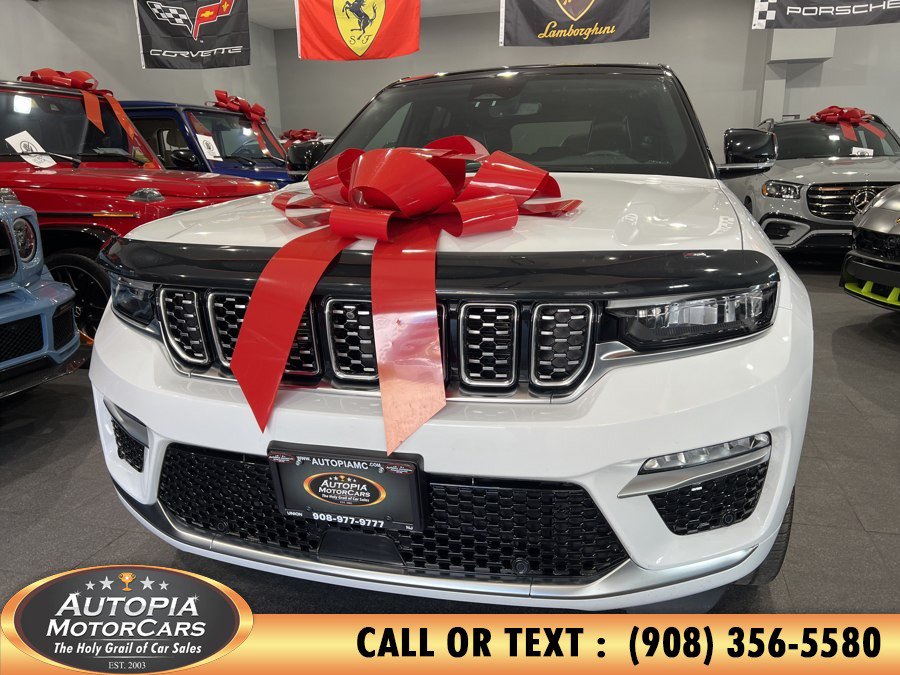 Used 2023 Jeep Grand Cherokee Summit w/ Luxury Tech Group V AWD/4WD image 1