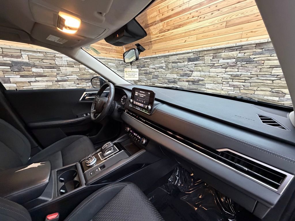 Used 2022 Mitsubishi Outlander ES image 13
