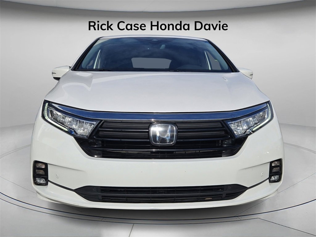 Certified 2024 Honda Odyssey Touring image 5