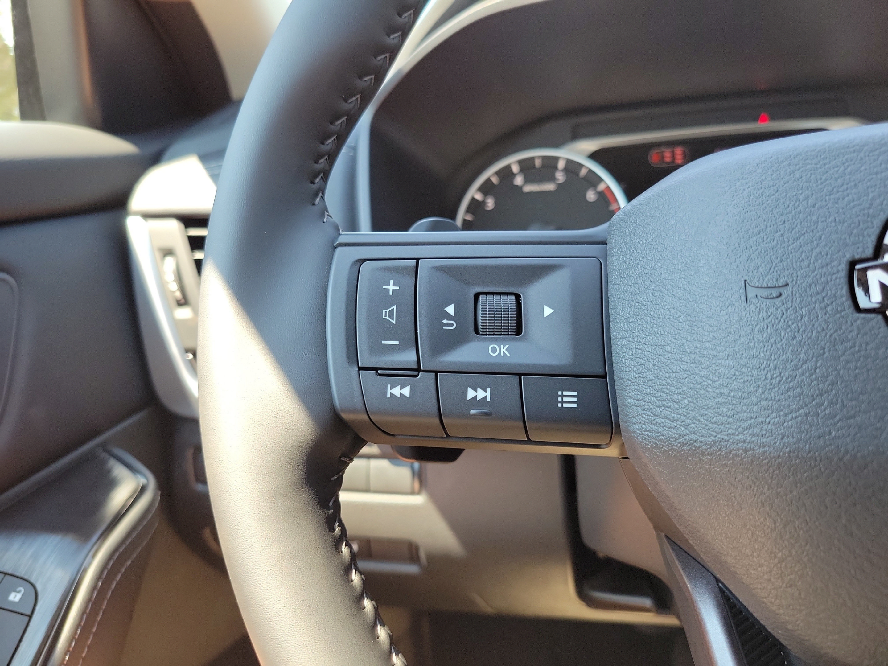 New 2026 Nissan Rogue Dark Armor FWD image 21