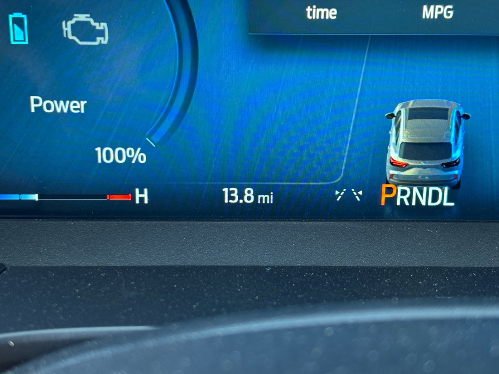 New 2025 Ford Escape SE w/ PHEV Premium Package FWD image 11