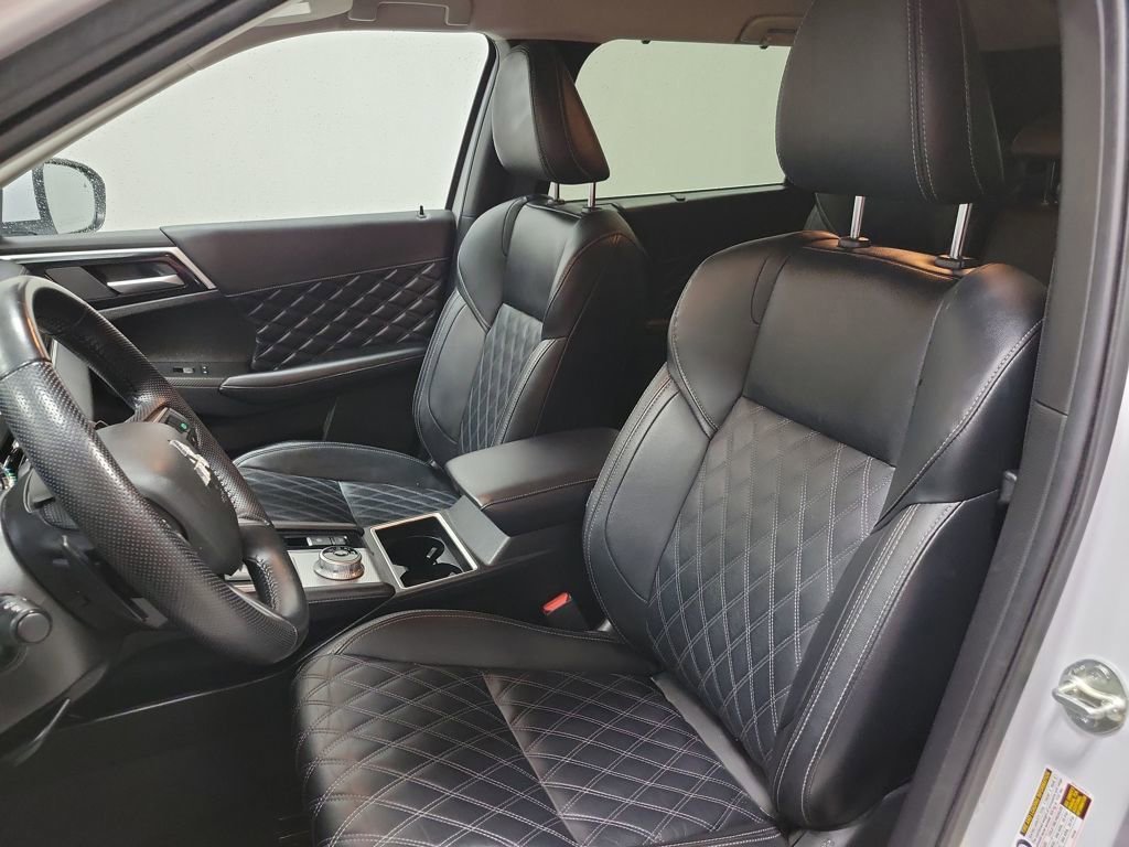 Used 2024 Mitsubishi Outlander SEL image 46