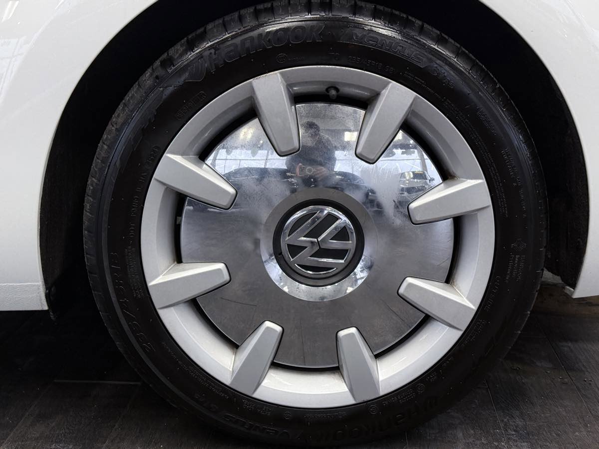 Used 2018 Volkswagen Beetle 2.0T SE image 33