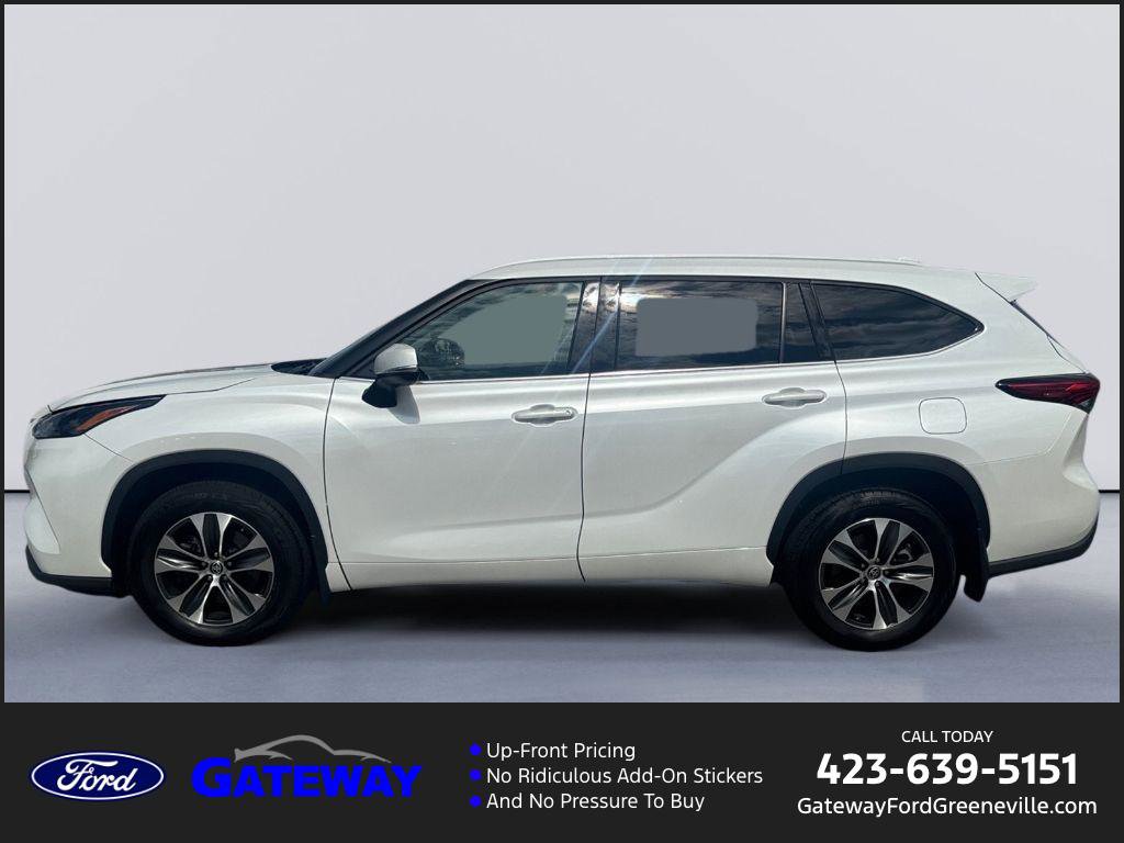 Used 2022 Toyota Highlander XLE