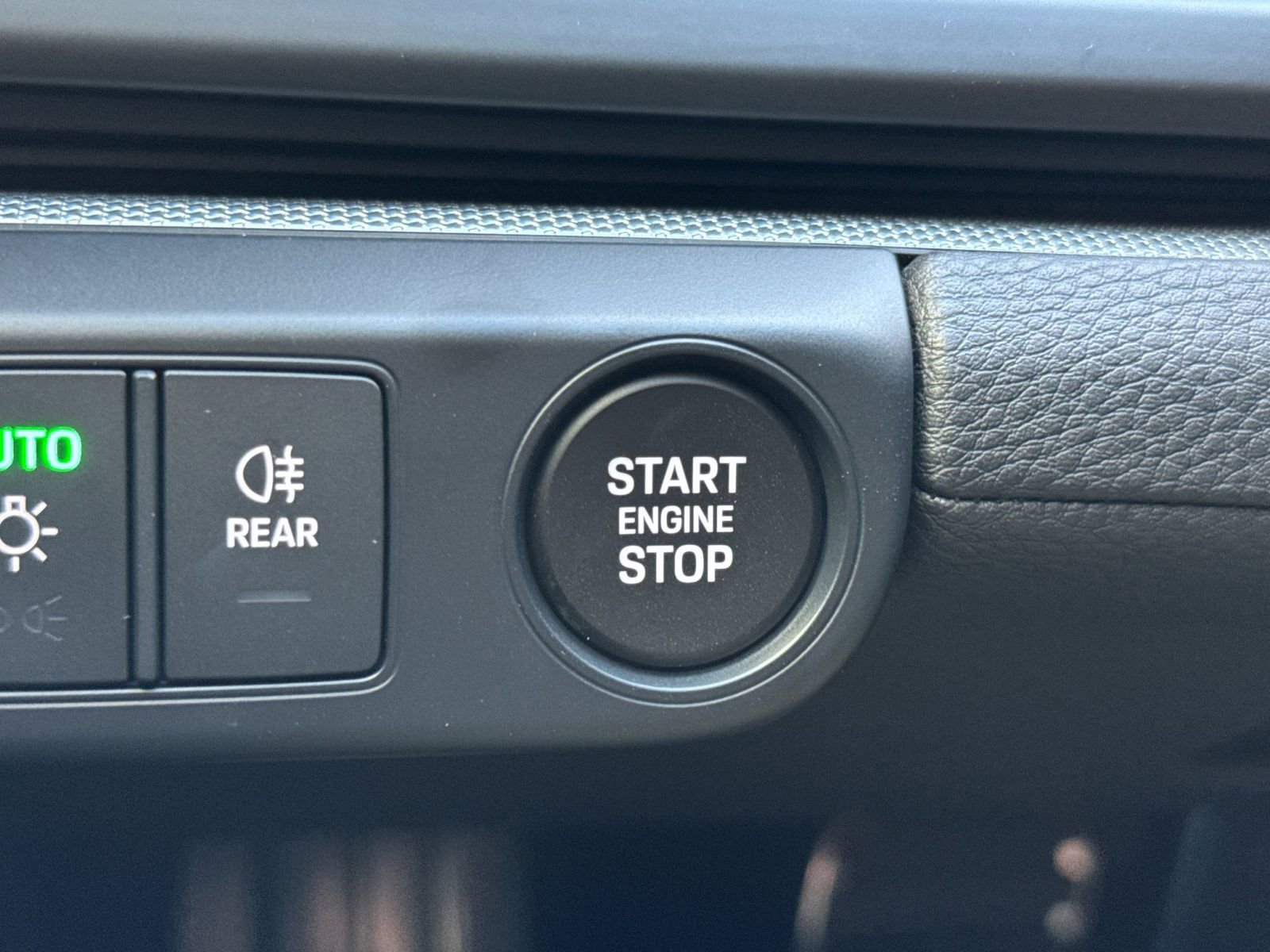 New 2026 Porsche Panamera 4 AWD/4WD image 26