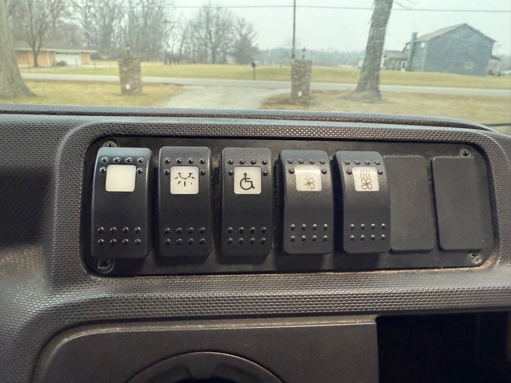 Used 2019 Ford E-450 and Econoline 450 Super Duty w/ Shuttle Bus Prep Package image 14