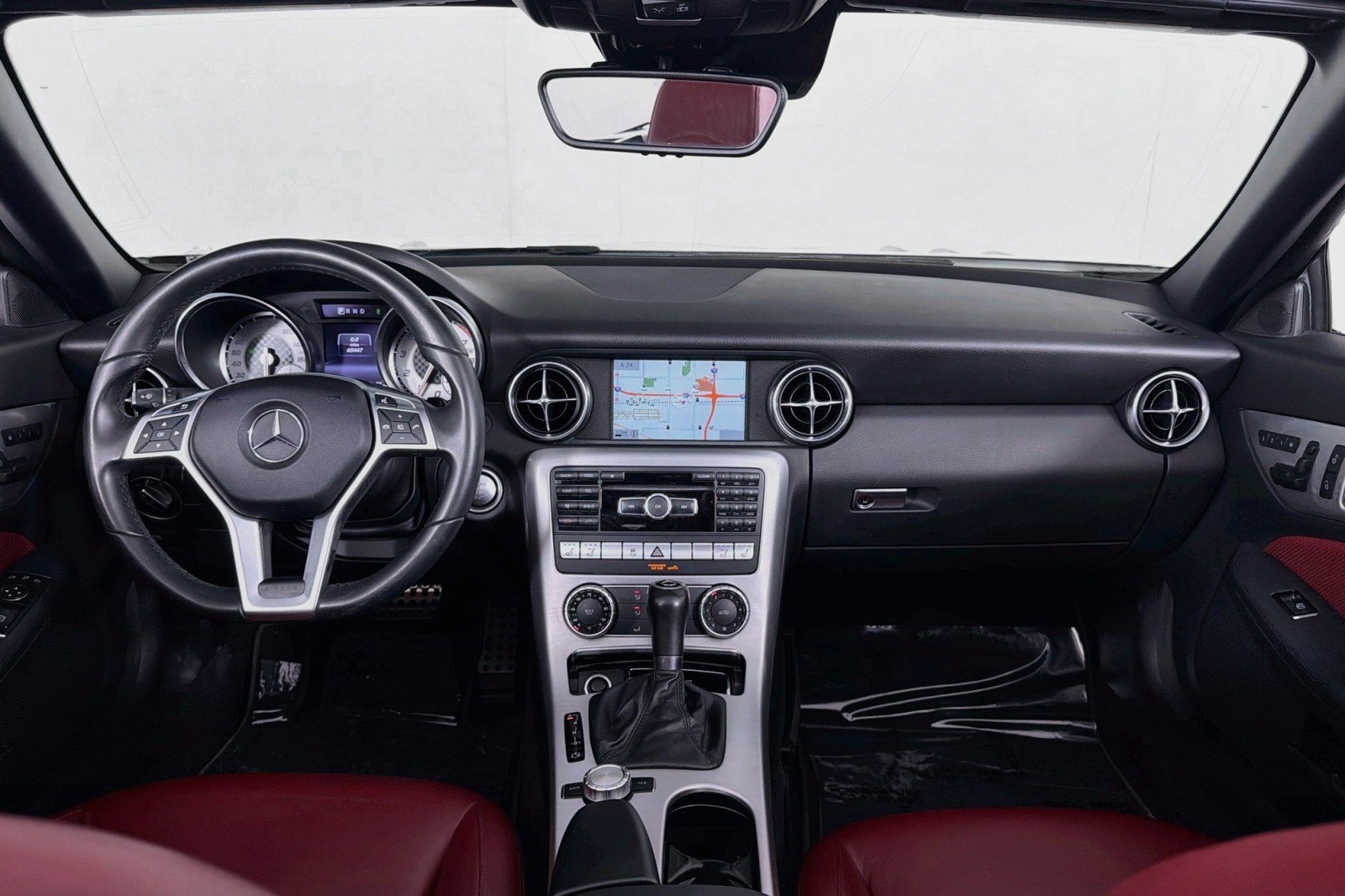 Used 2015 Mercedes-Benz SLK 250 image 6