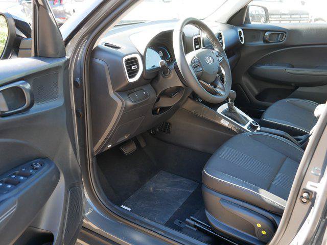 New 2026 Hyundai Venue SEL FWD image 5