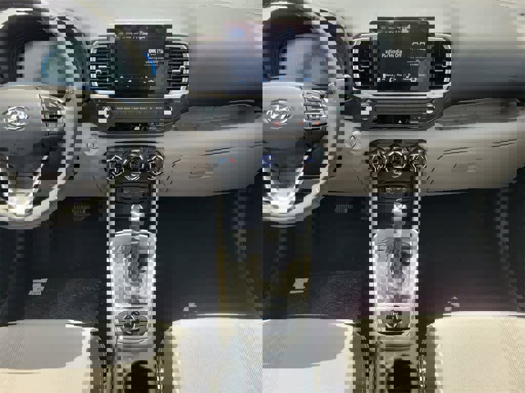 New 2025 Hyundai Venue SEL image 14