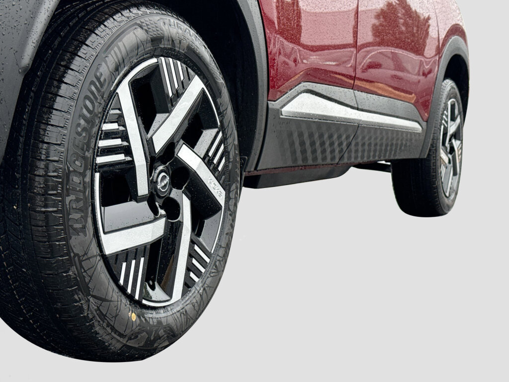 New 2026 Nissan Kicks SV w/ Cold Weather Package FWD image 15