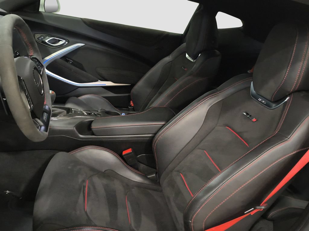 Used 2017 Chevrolet Camaro ZL1 RWD image 6
