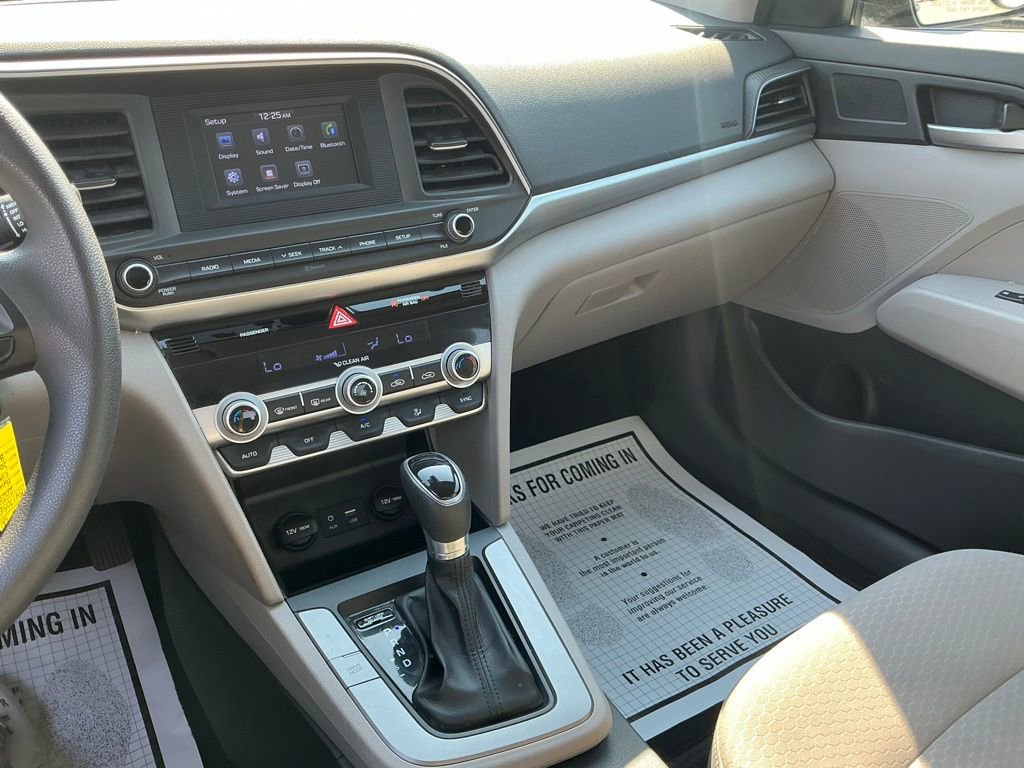 Used 2020 Hyundai Elantra SE image 38