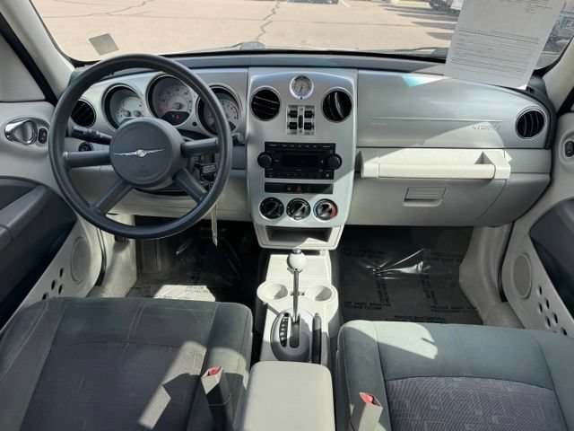 Used 2007 Chrysler PT Cruiser Touring w/ Fleet Value Group I FWD image 2