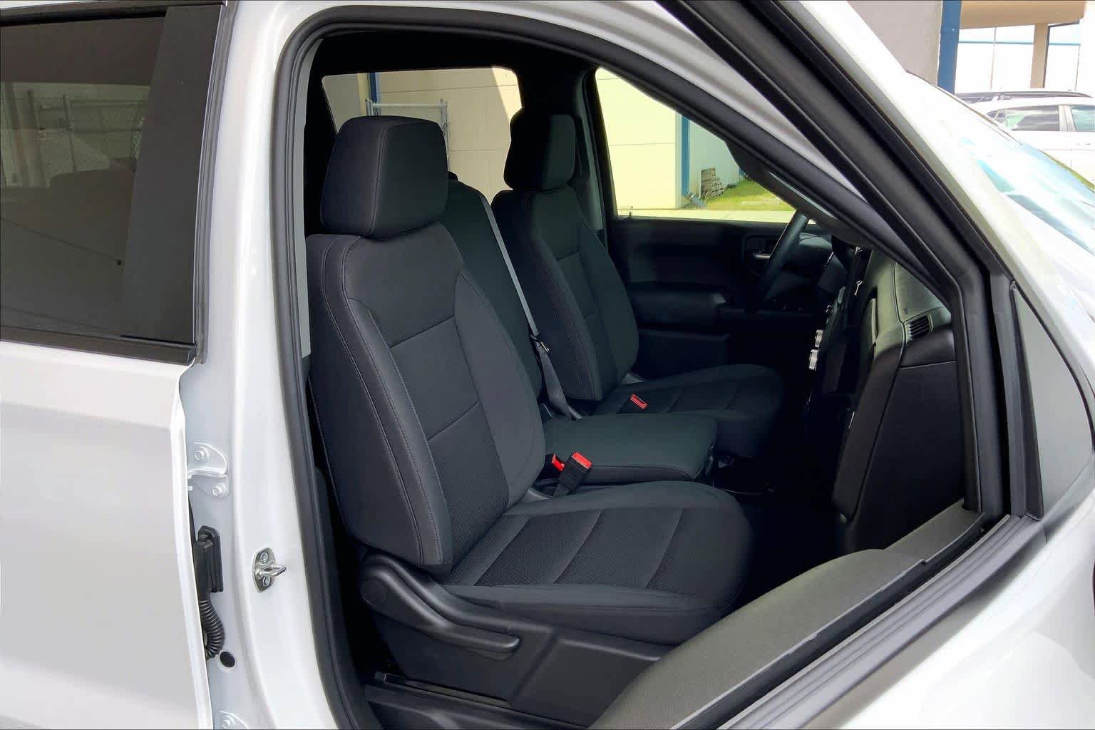 Used 2026 GMC Sierra 1500 Pro w/ Graphite Edition AWD/4WD image 9