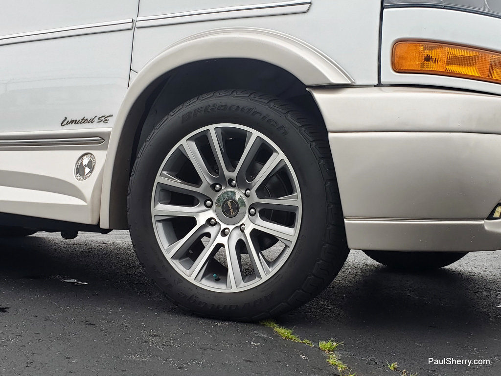 Used 2021 GMC Savana 2500 RWD image 12