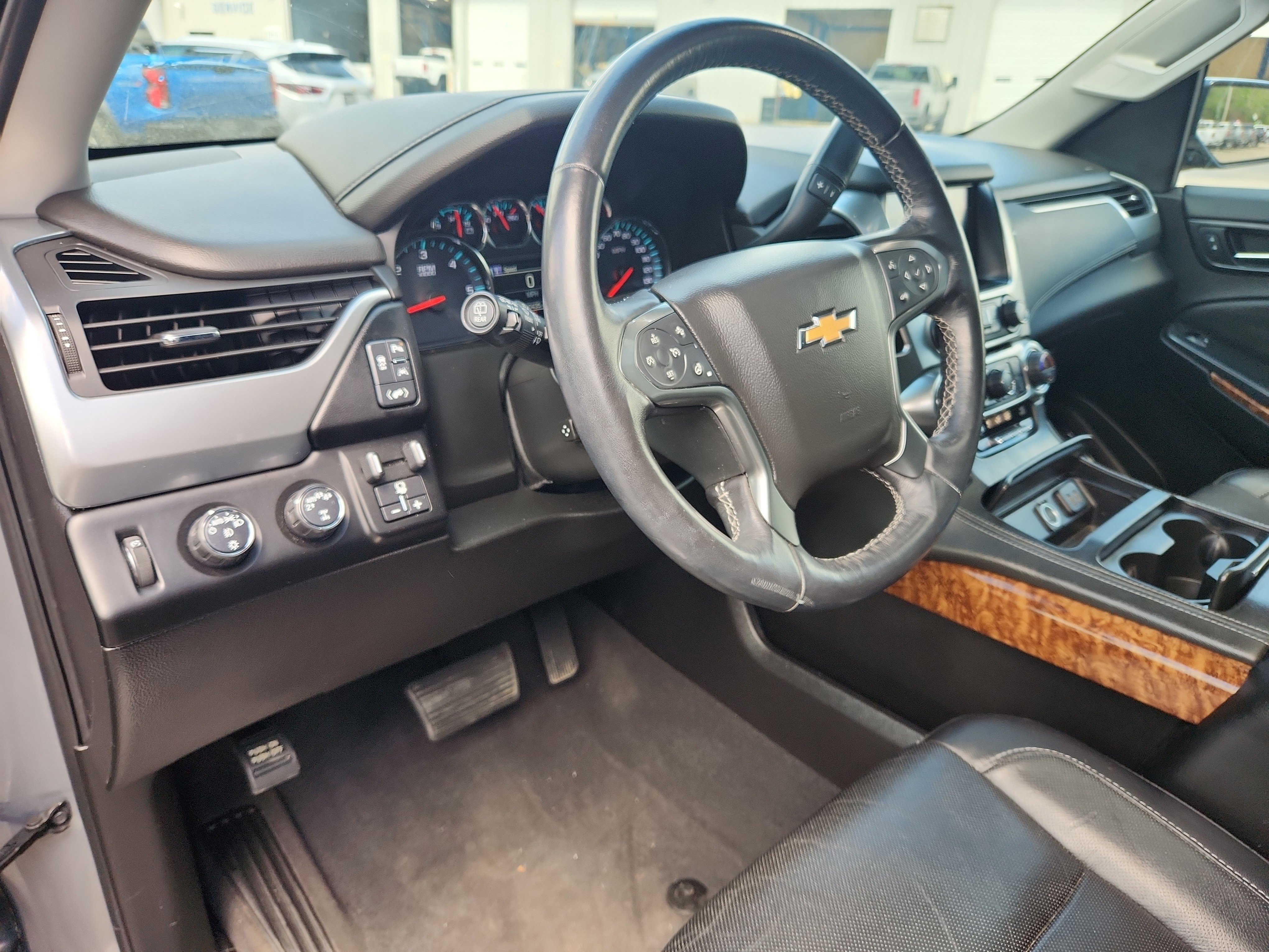 Used 2019 Chevrolet Tahoe Premier AWD/4WD image 26