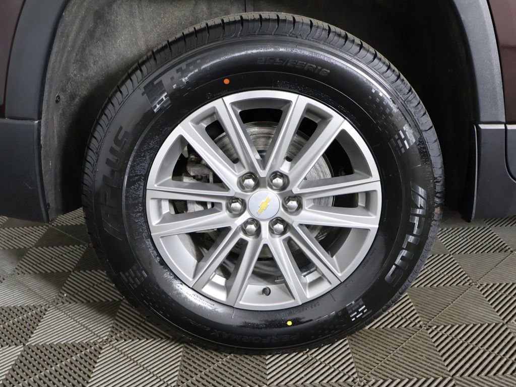 Used 2022 Chevrolet Traverse LT FWD image 20