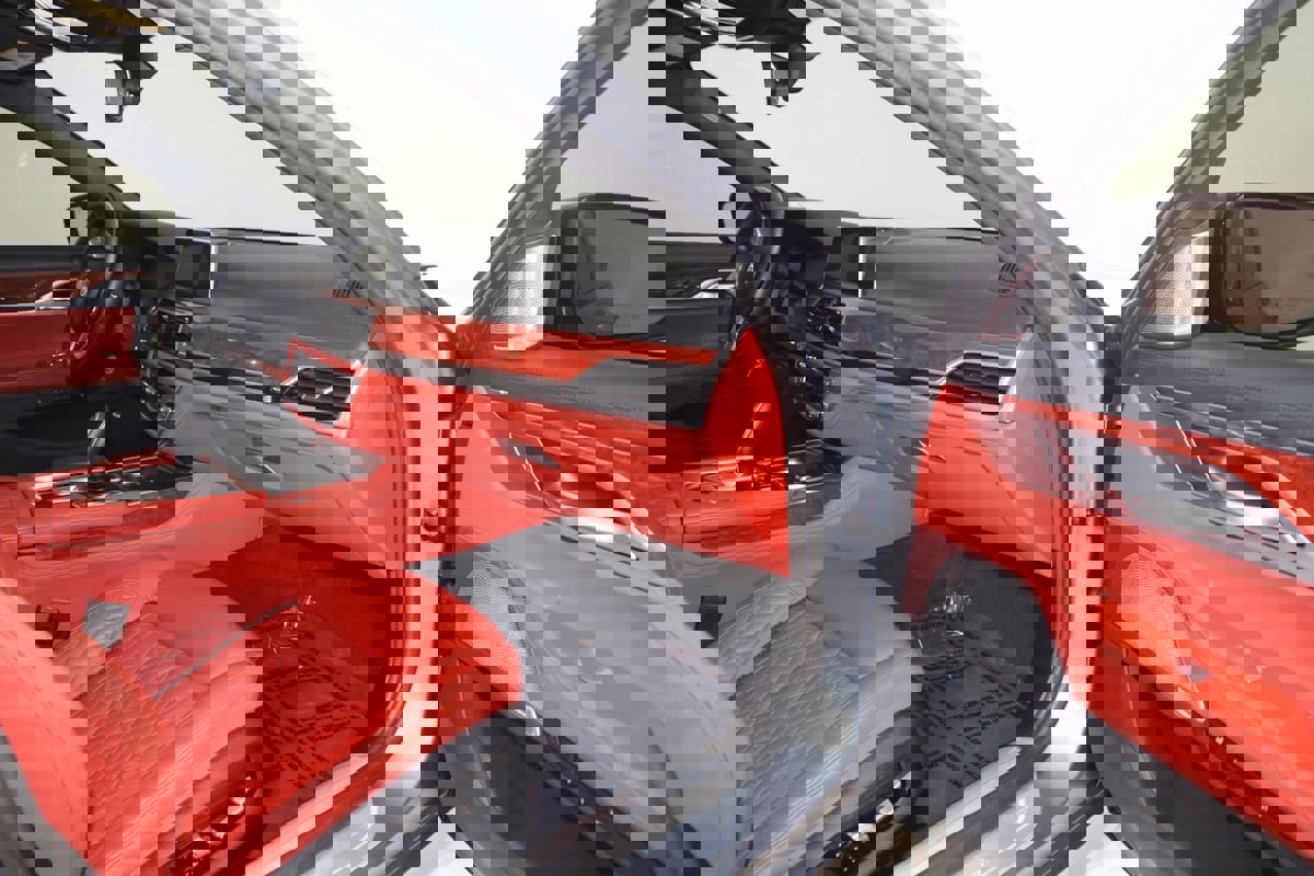 Used 2022 BMW ALPINA B7 xDrive w/ Luxury Rear Seating Package image 88