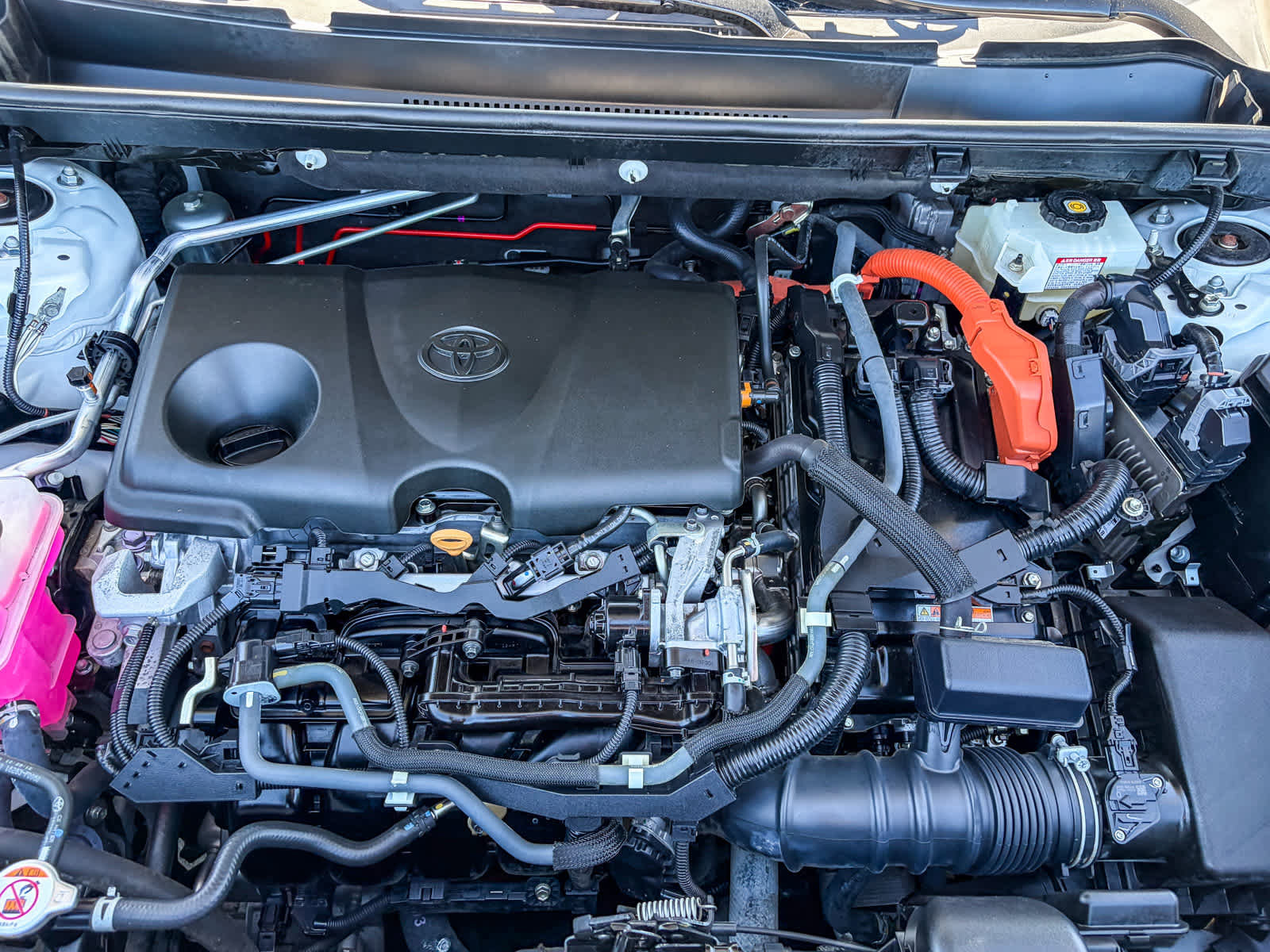 Used 2020 Toyota RAV4 XLE w/ Convenience Package image 27