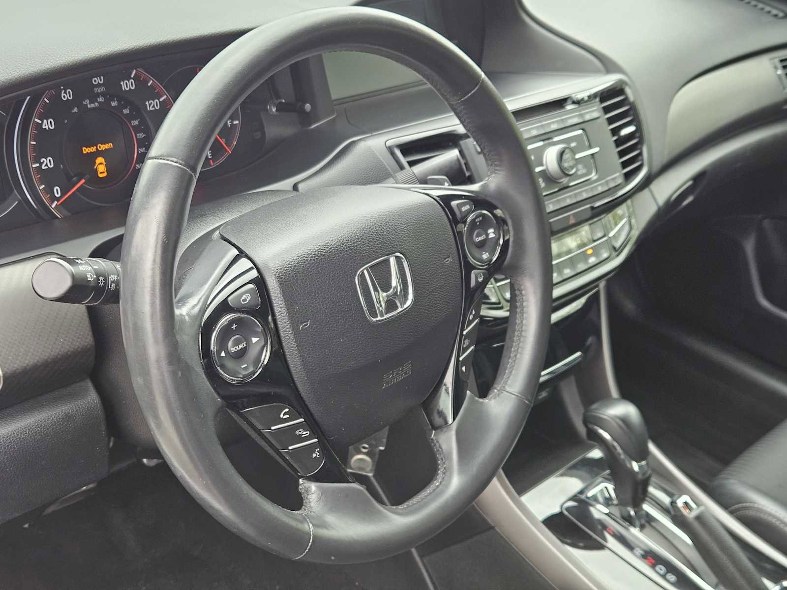 Used 2017 Honda Accord Sport image 2