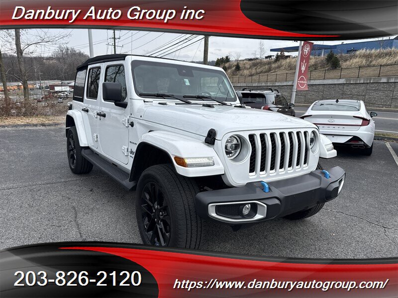 Used 2022 Jeep Wrangler Unlimited Sahara w/ Cold Weather Group AWD/4WD image 8