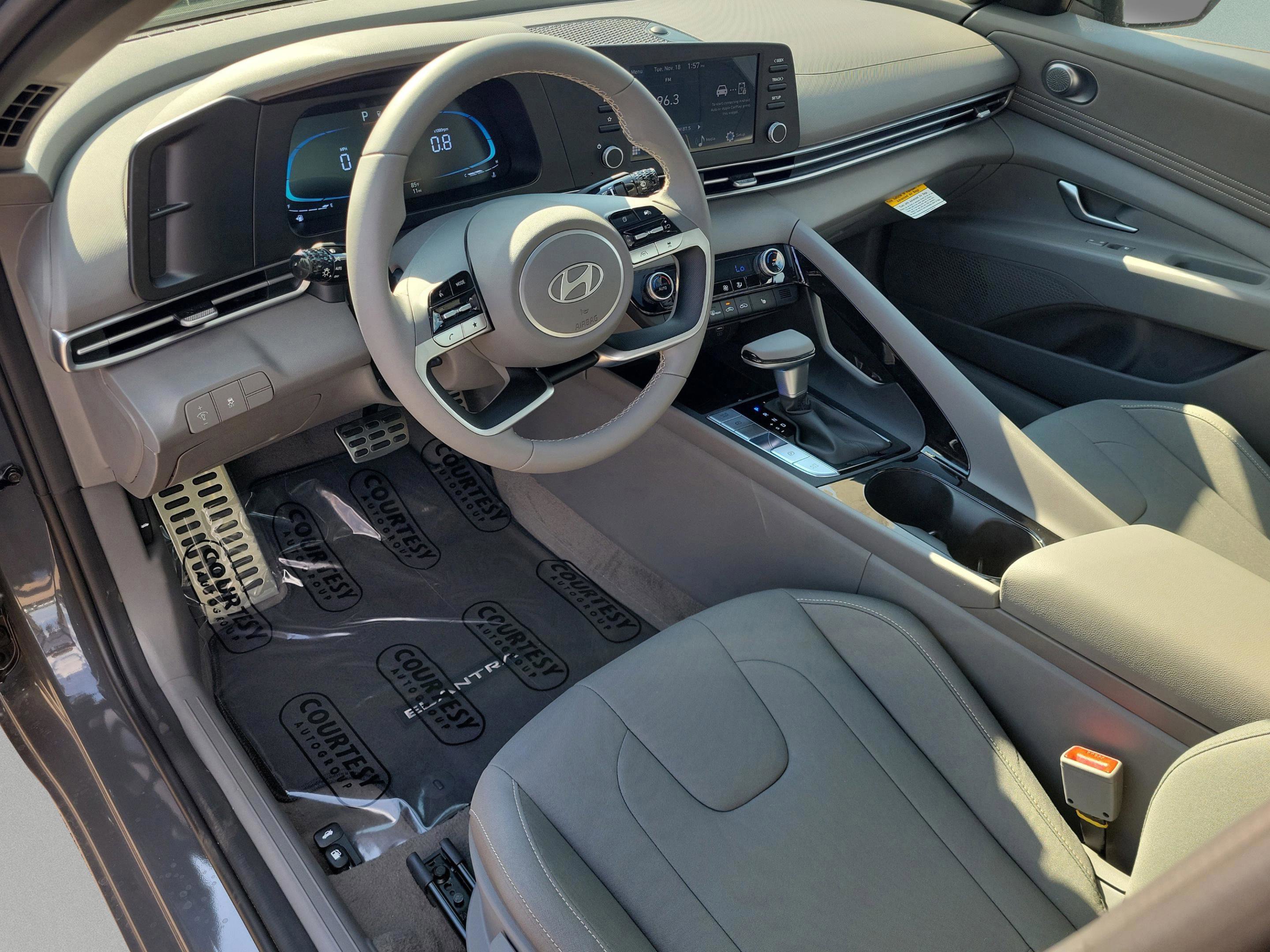 New 2026 Hyundai Elantra SEL Sport image 9