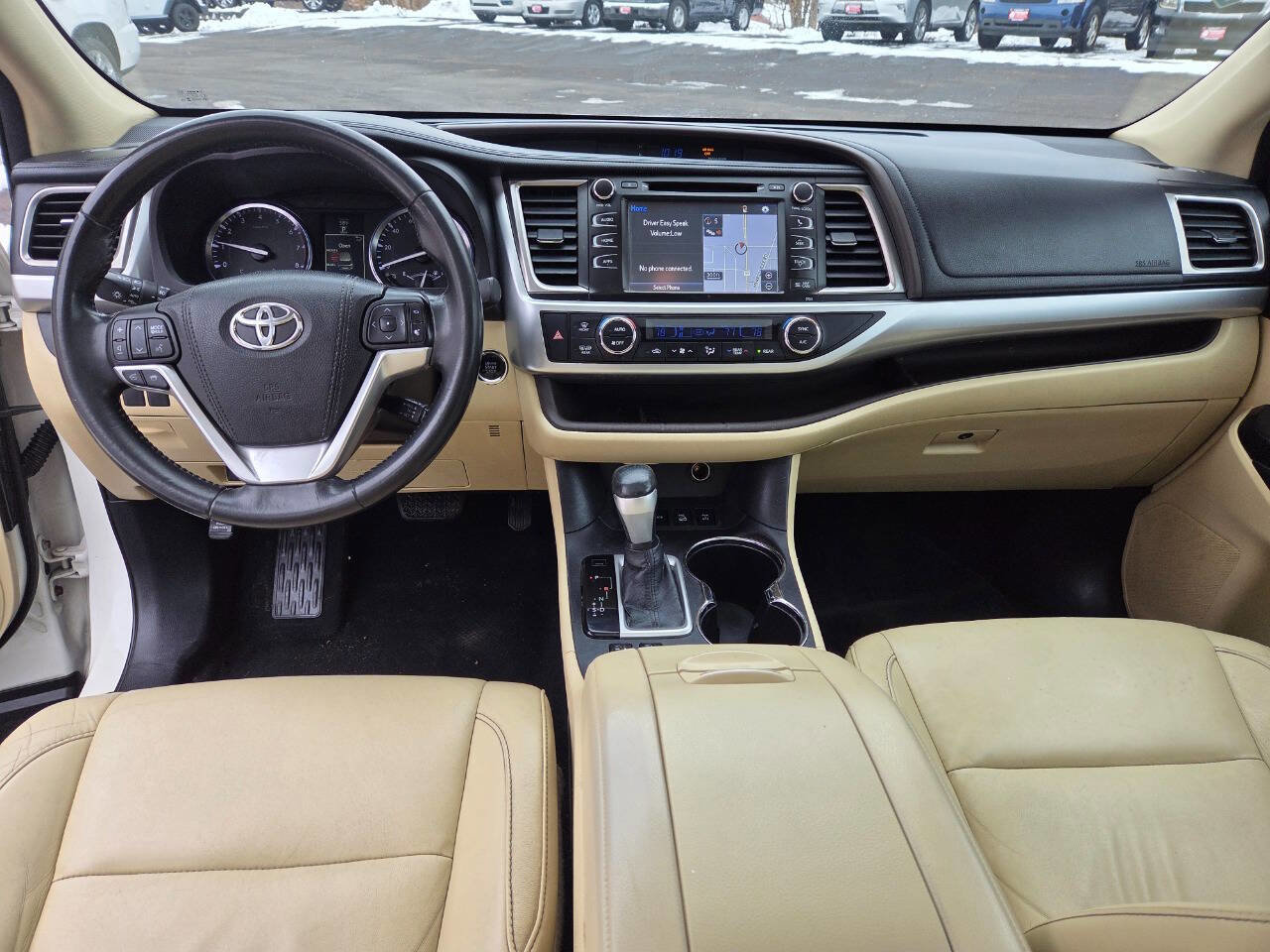 Used 2015 Toyota Highlander XLE image 25
