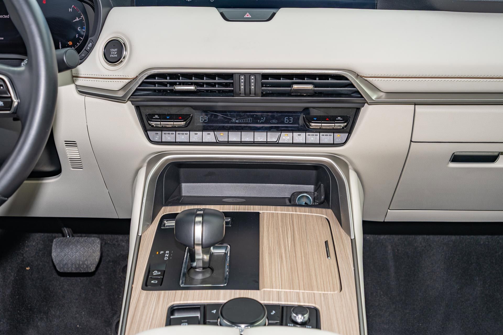 Used 2025 MAZDA CX-90 3.3 Turbo w/ Premium Plus Pkg image 21