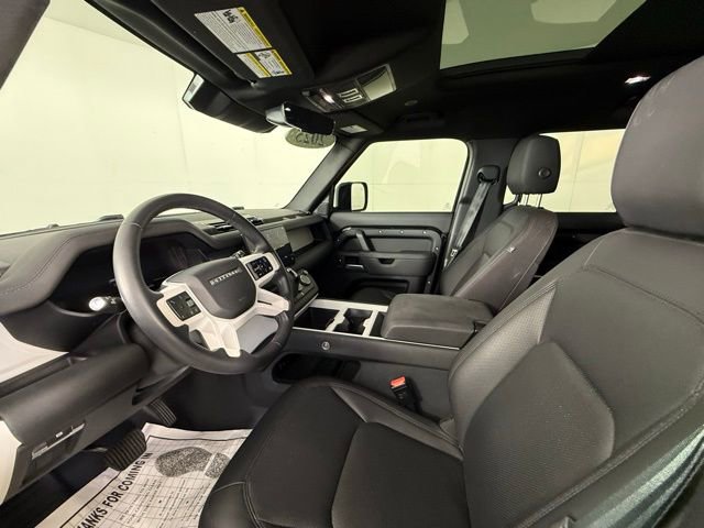 Certified 2025 Land Rover Defender 110 S AWD/4WD image 5